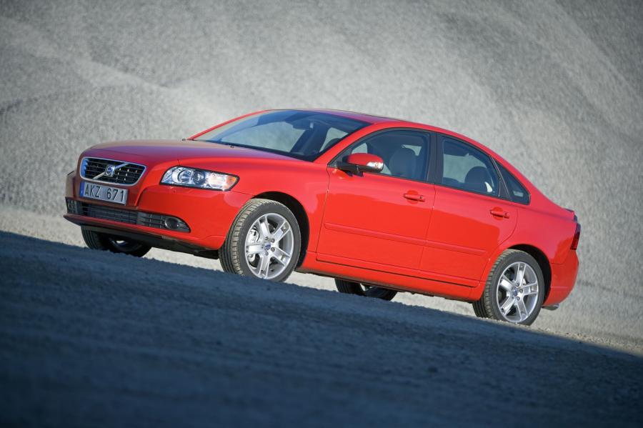  Volvo S40 2008 года  (фото 105 из 105)